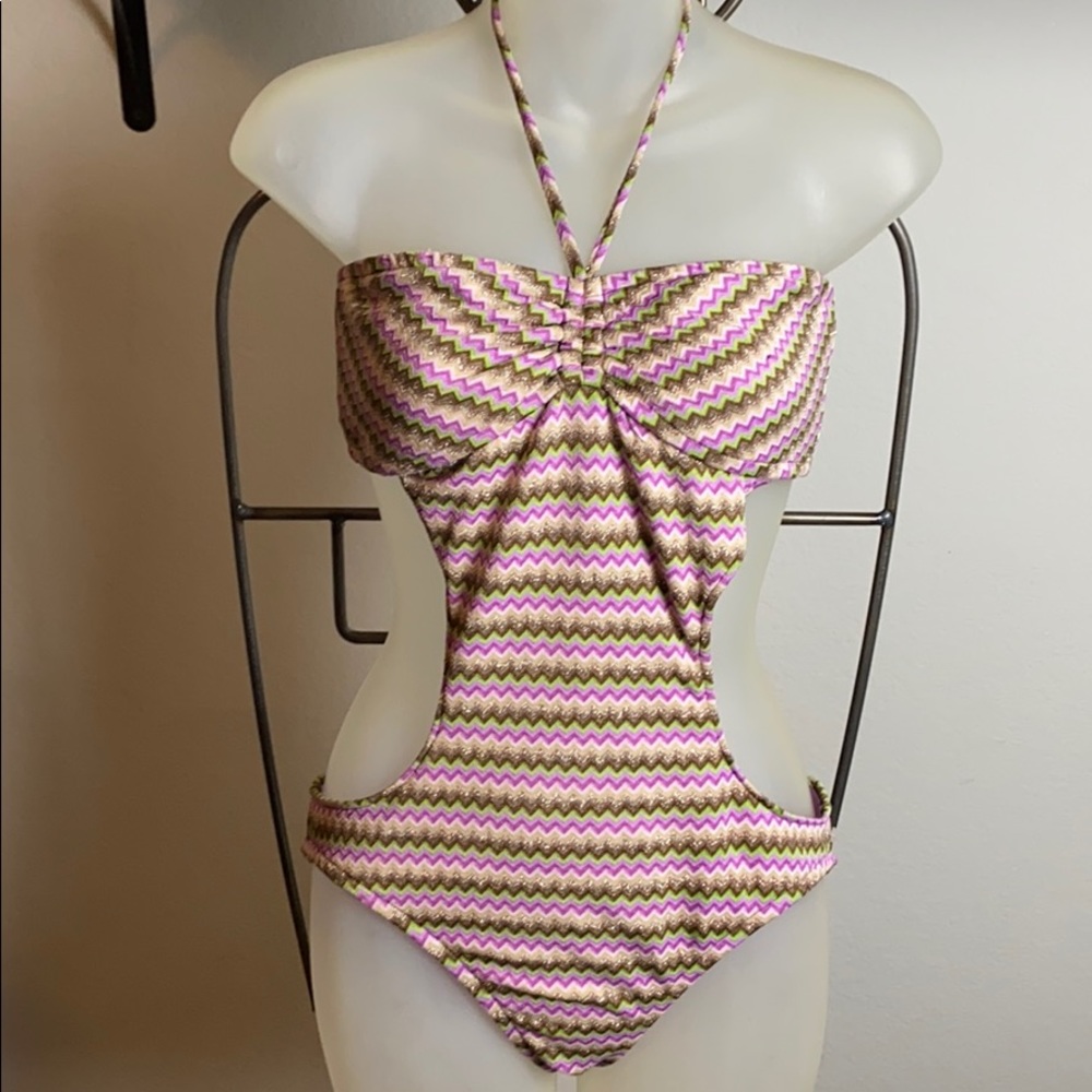 ❤️❤️Mossimo 1 piece bathing suit